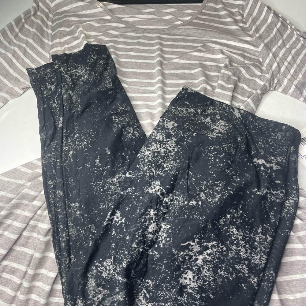 Lularoe striped Perfect T 3XL XXXL tc2 leggings New